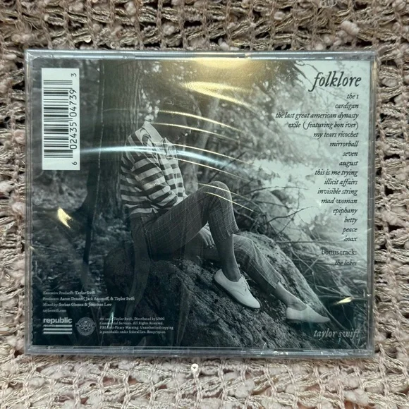 Taylor Swift Folklore CD-Misprint, Rare, sealed - Picture 2 of 2